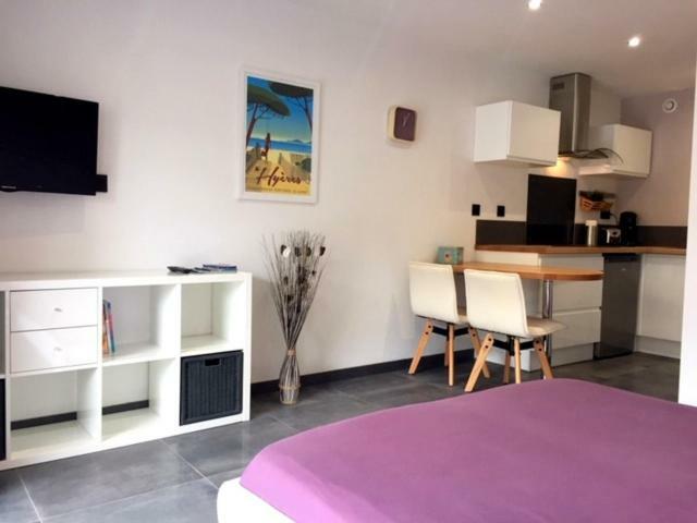 Plage A 400 M Studio Tout Confort Terrasse Clim Parking Hyères Zewnętrze zdjęcie